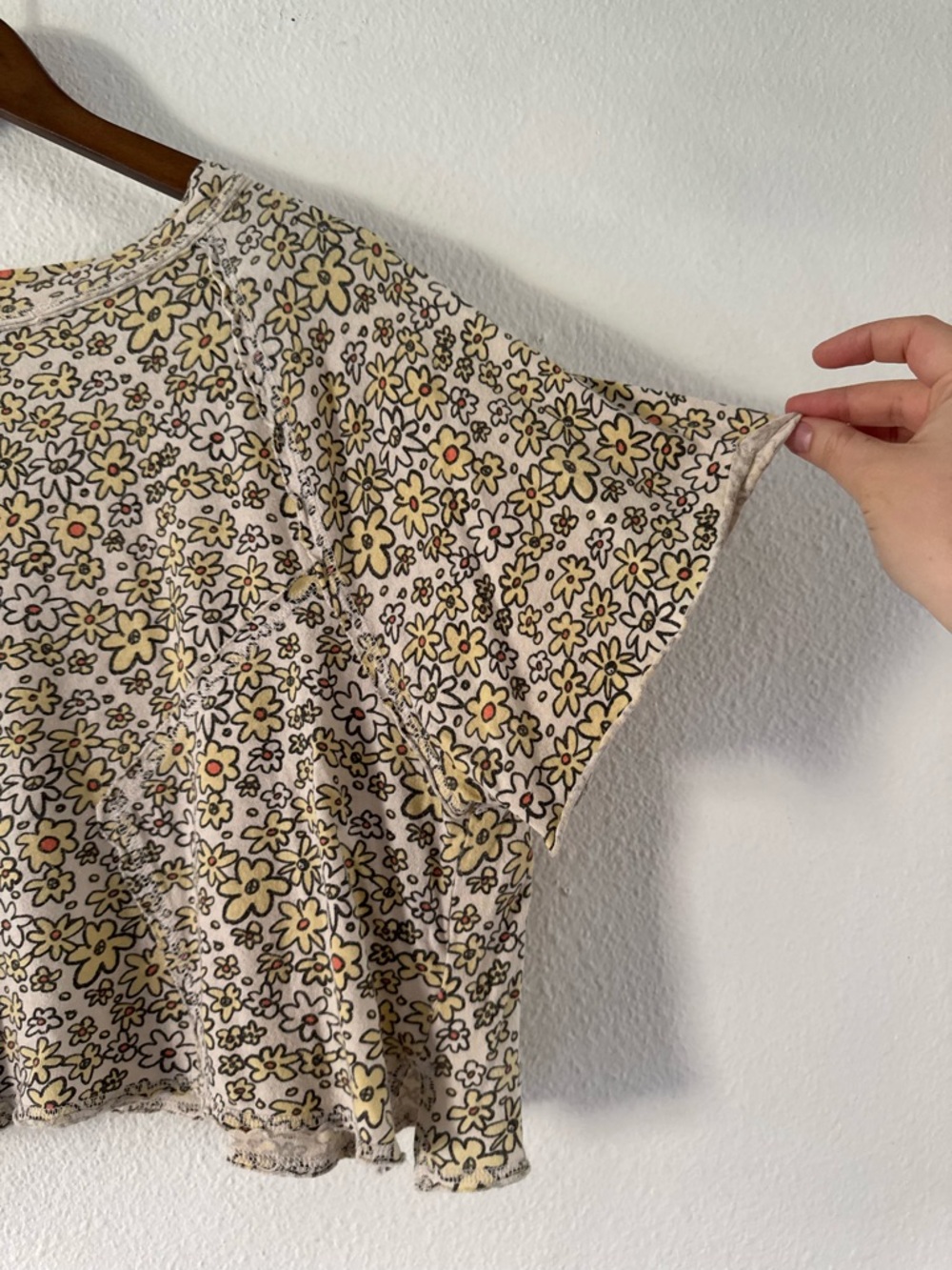 Free People We The Free Sammie Floral Raglan Crop Tee Distressed XL Boho - Picture 6 of 16